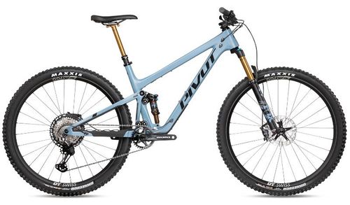 Blue 2021 Pivot Trail 429 XTR/XT Pro mountain bike