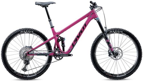 2022 dark pink Pivot Shadowcat Race XT trail mountain bike